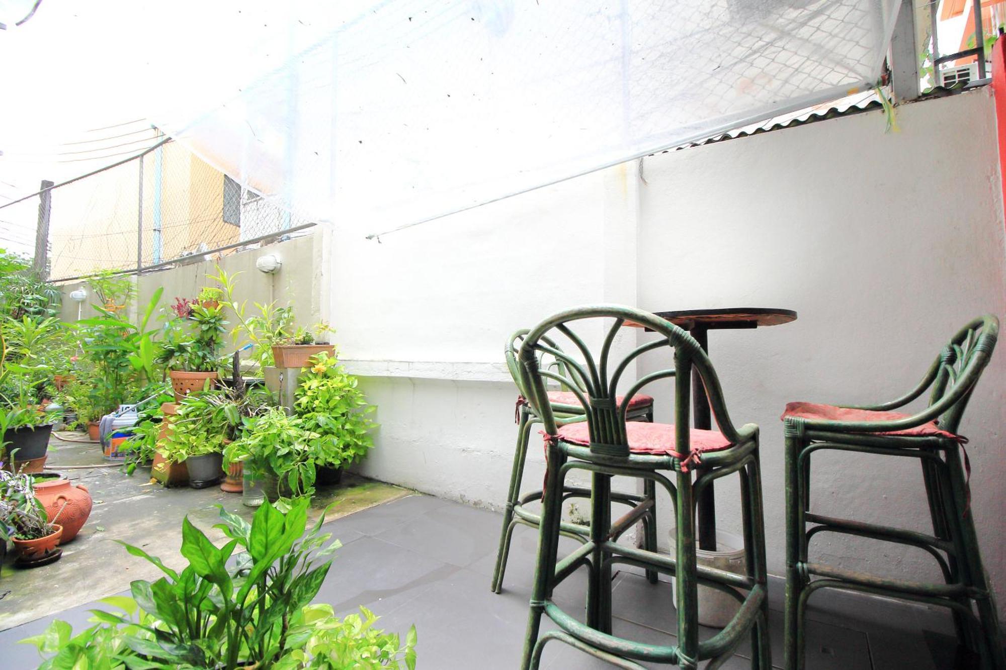 Oyo 335 Top Inn Khaosan Bangkok Exterior photo